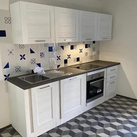 Arma Delle Manie Apartment *